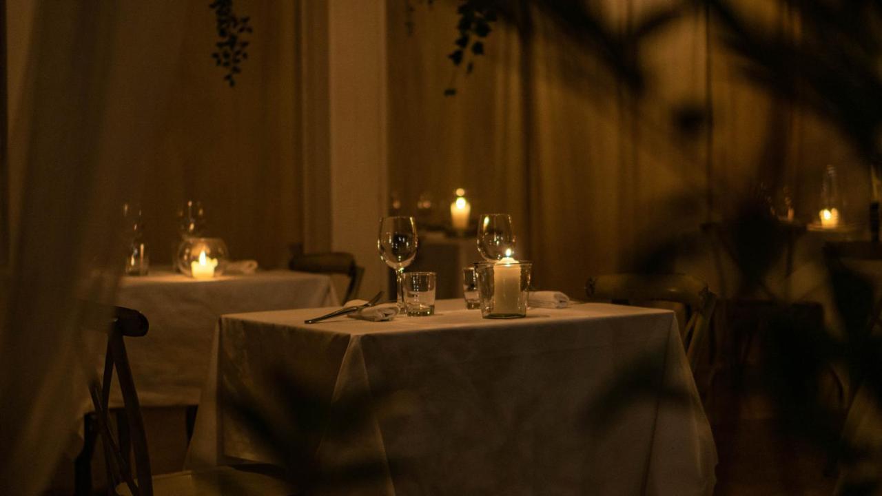 Amare Ristorante Locanda Чертоза-ди-Павия Экстерьер фото